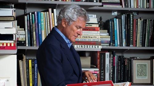 Alain Elkann in a Library